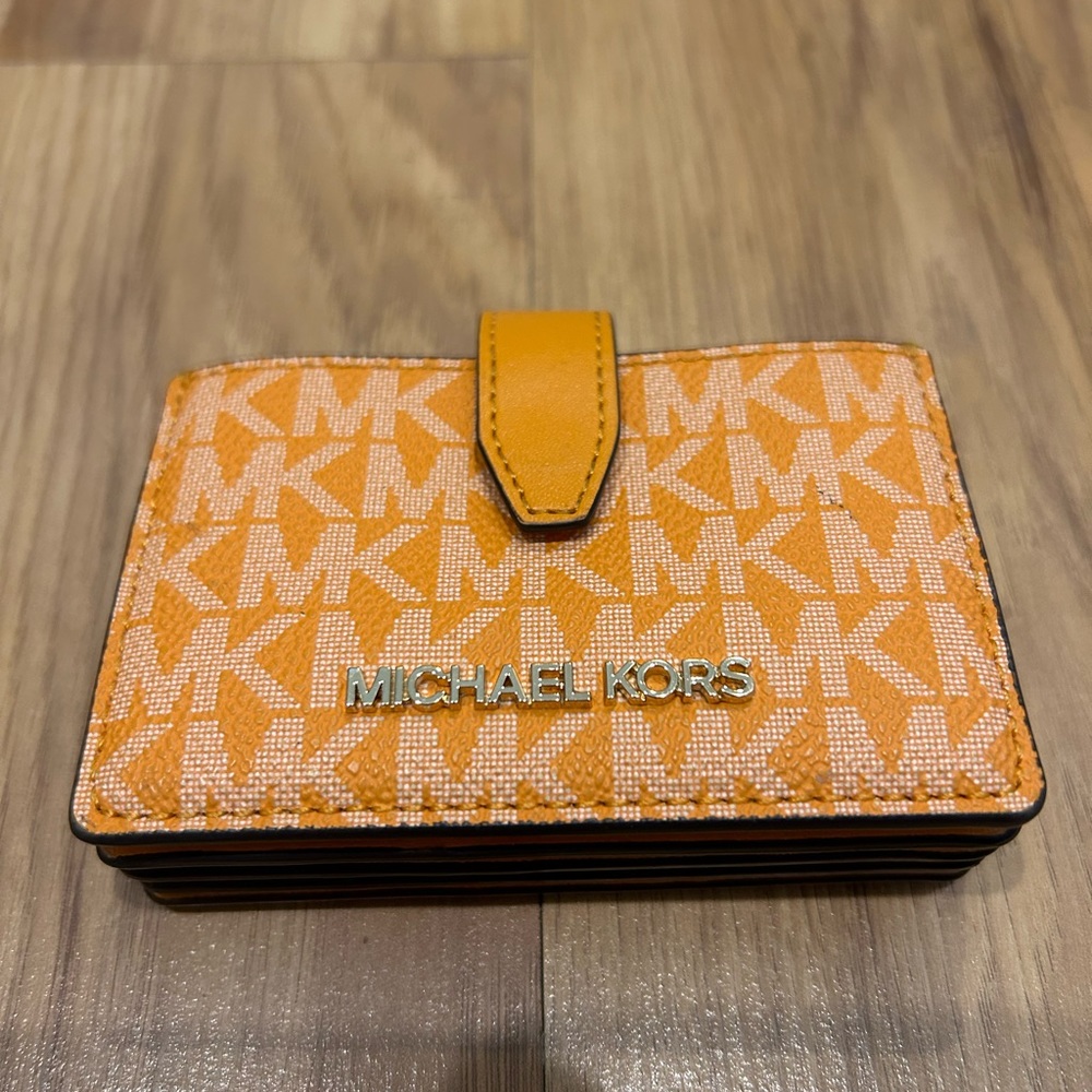 Michael Kors Accordion Card Holder